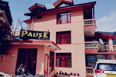 Pause at Manali